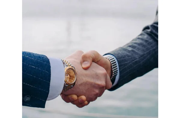 Сотрудничество /
Партнёрство
